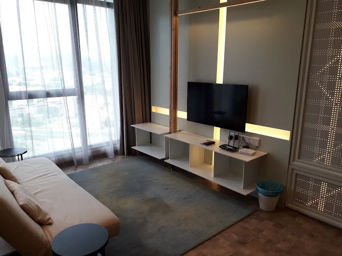 OYO Home 471 Expressionz Suites 1BR Picture 9