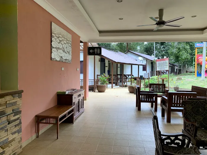 Lake Chini Resort Picture 5