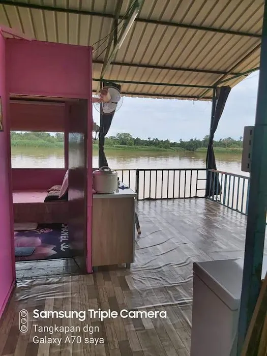 Rumah Rakit Kampung Mambang Picture 9