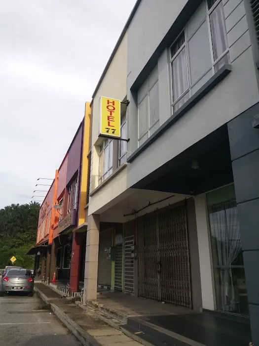 Hotel 77 Picture 2