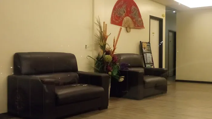 Hotel 77 Picture 8