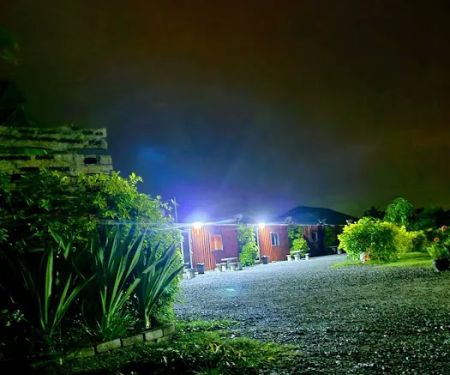 AsiaCamp - Chalet Sungai Sireh