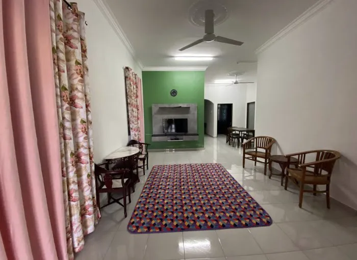 Homestay Puan Hanim (KU 3) Picture 1