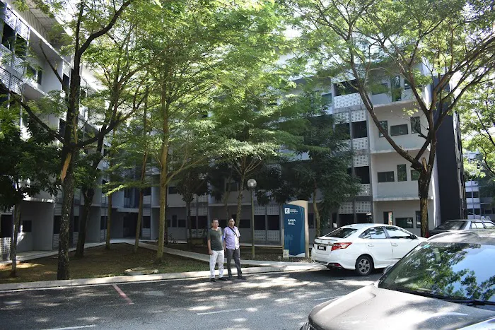 Rawa Hall Picture 1