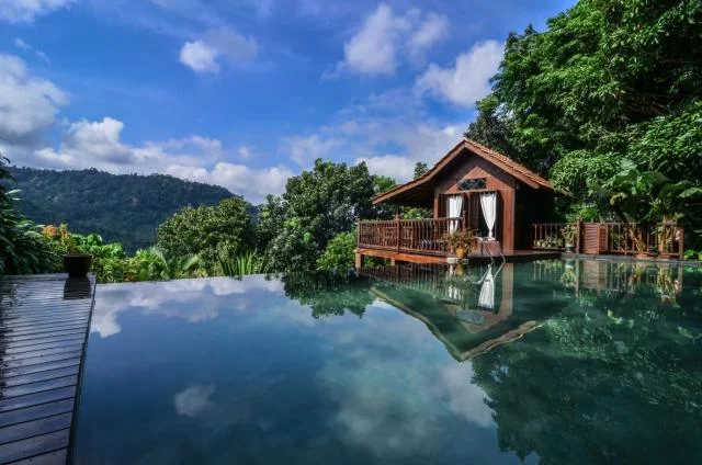 Explore Serene Nature Lodges Near Waterfalls in Malaysia for a Perfect Getaway