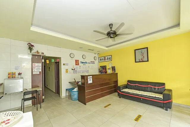 OYO 90270 South City Hotel Picture 5