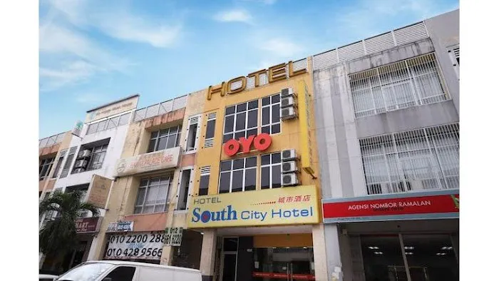 OYO 90270 South City Hotel Picture 9