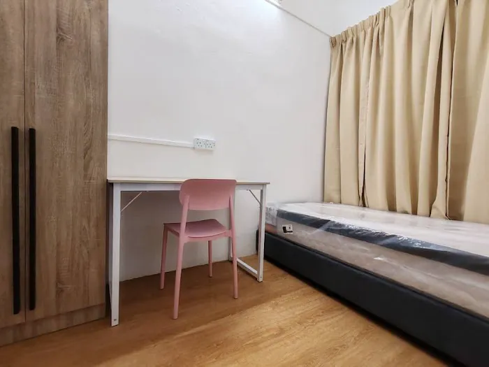 UTAR Student Hostel - Affordable Room Rental/Hostel (Room Plus Hostel) Picture 1