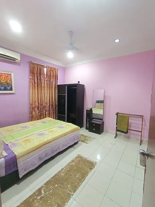IS Homestay Picture 3
