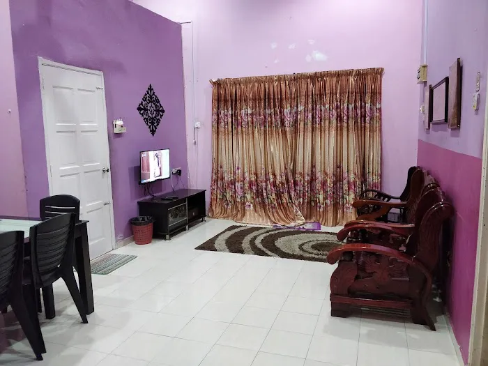 IS Homestay Picture 1