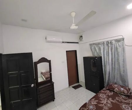 Homestay Indera Sempurna 3 bilik Aircond
