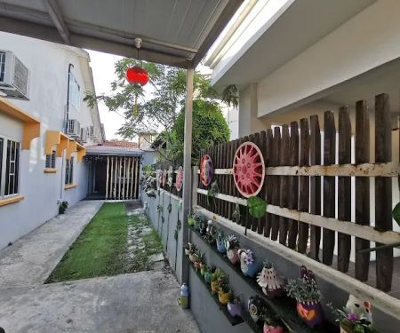 25 Homestay Teluk Intan
