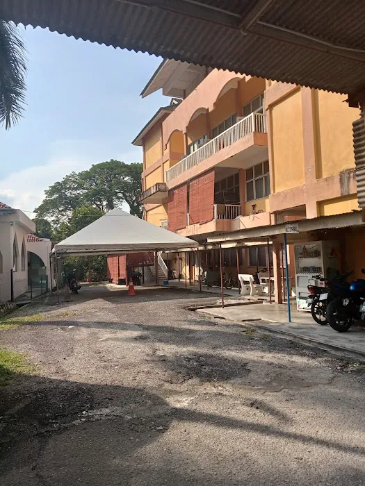 Kolej Tun Dr Ismail 2 LELAKI (KTDI II UKM, Cheras) Picture 2