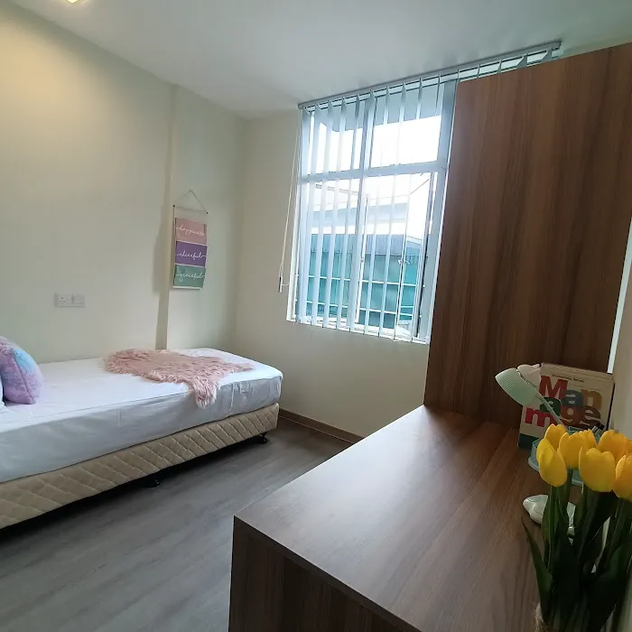 SCC CO LIVING ACCOMMODATIONS Picture 6