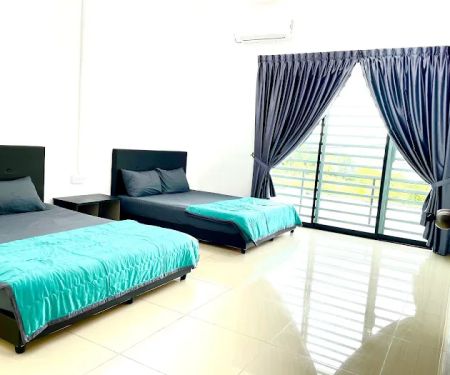 Homestay L&L Taman Melor Impian double storey
