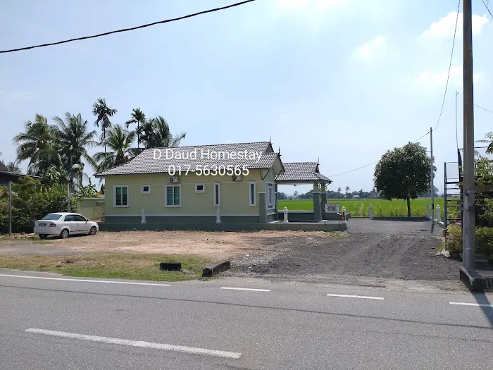 D Daud homestay Picture 10