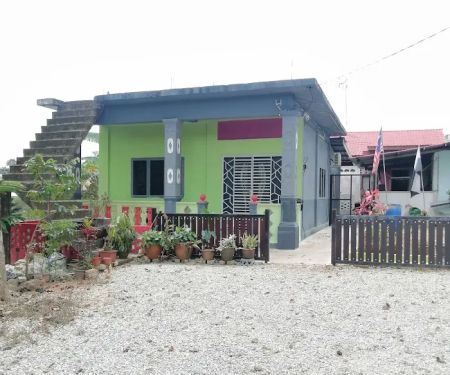 HOMESTAY BADARIAH