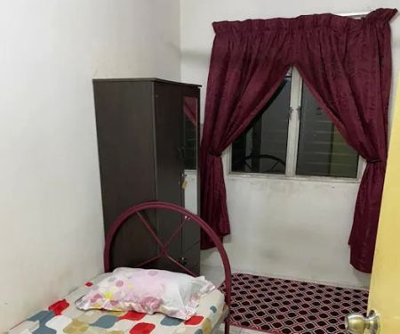 Bilik Sewa Zura Bukit Beruntung
