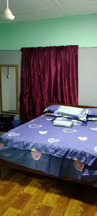 Anuar Homestay Picture 3