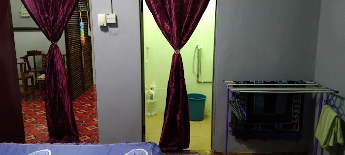 Anuar Homestay Picture 5