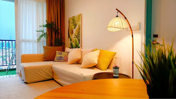 Lux'Ry Roomz Rental | Luxury & Cozy Condo Rooms for Students, Business Travelers & Expats – No Deposit Required Picture 2