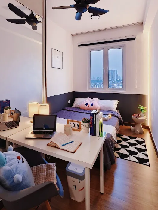 Lux'Ry Roomz Rental | Luxury & Cozy Condo Rooms for Students, Business Travelers & Expats – No Deposit Required Picture 4