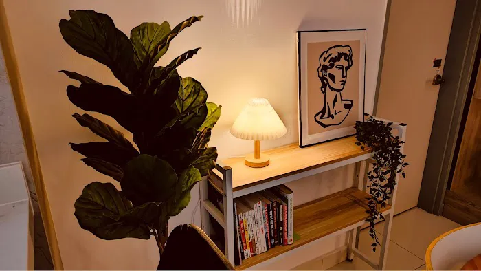 Lux'Ry Roomz Rental | Luxury & Cozy Condo Rooms for Students, Business Travelers & Expats – No Deposit Required Picture 10