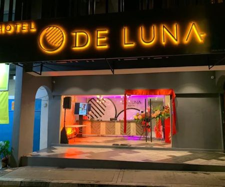 De Luna Hotel Sri Petaling