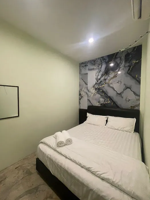 First In Hotel Picture 5