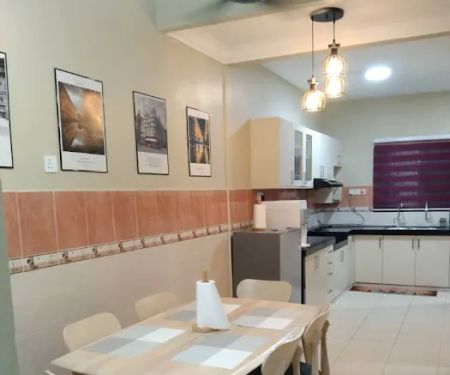 QAIREEN HOMESTAY