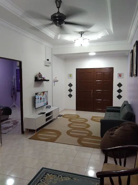 QAIREEN HOMESTAY Picture 10