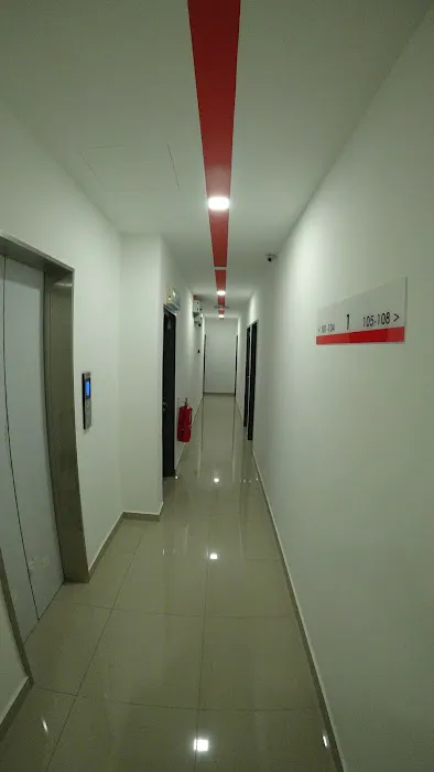 The Red Hotel Picture 6