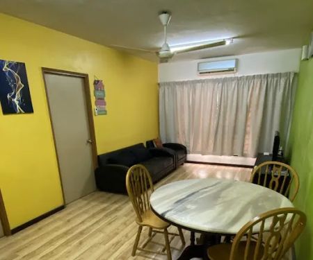 Bilik Sewa Cahaya S7