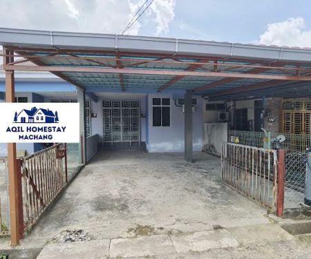 Aqil Homestay Machang