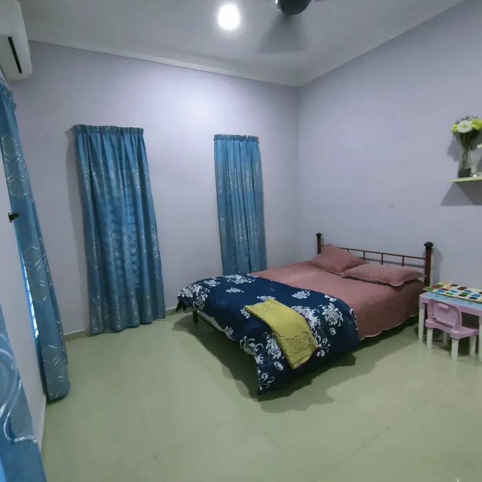 Awanan Biru Homestay Picture 9