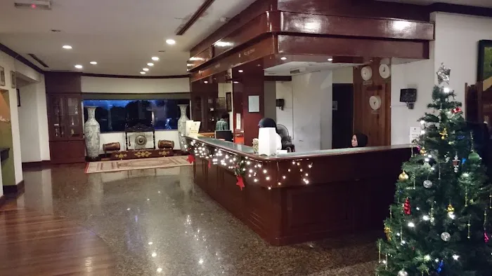 Shahs Village Hotel Picture 10