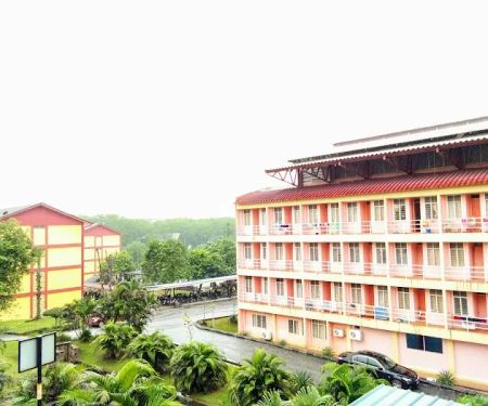 Sixth College