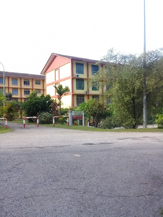 Sixth College Picture 7