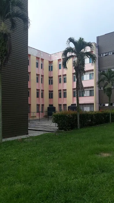 Sixth College Picture 9