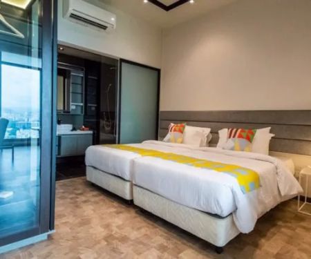 OYO Home 468 Expressionz Suites 1BR