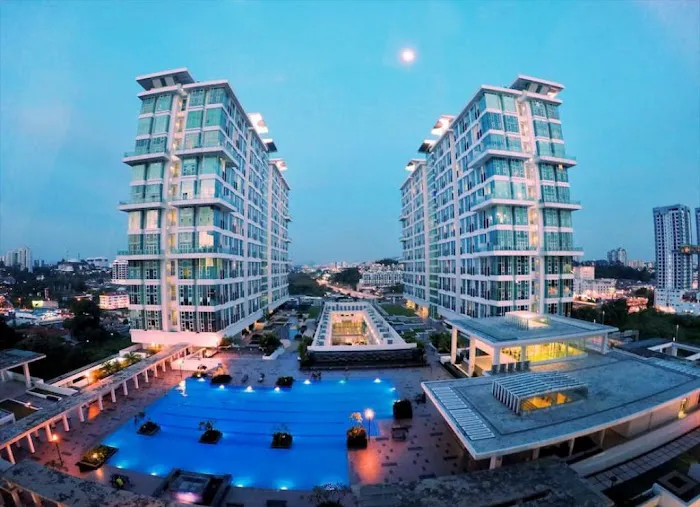 The Golden Loft-HomeStay, Scott Garden @ 5mins to Midvalley Picture 3