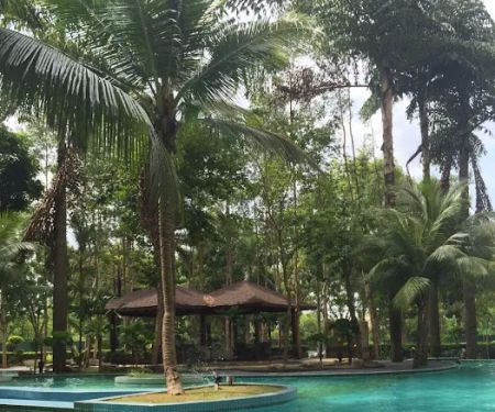 Azalea Homestay Kristal Villa, Kajang