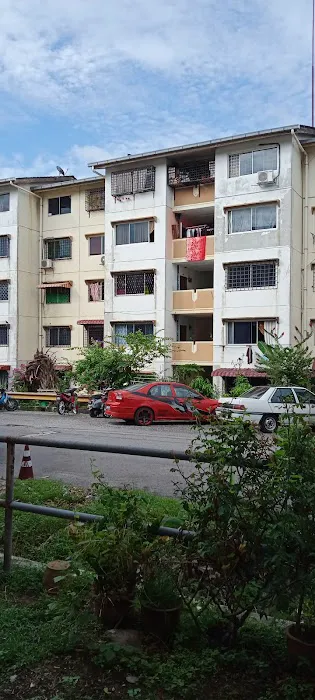 HITACHI HOSTEL Picture 2