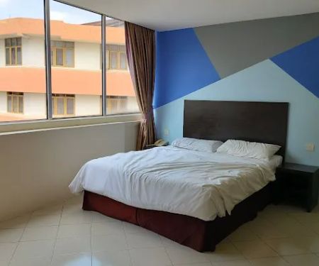 OYO 90845 Your Hotel Meru