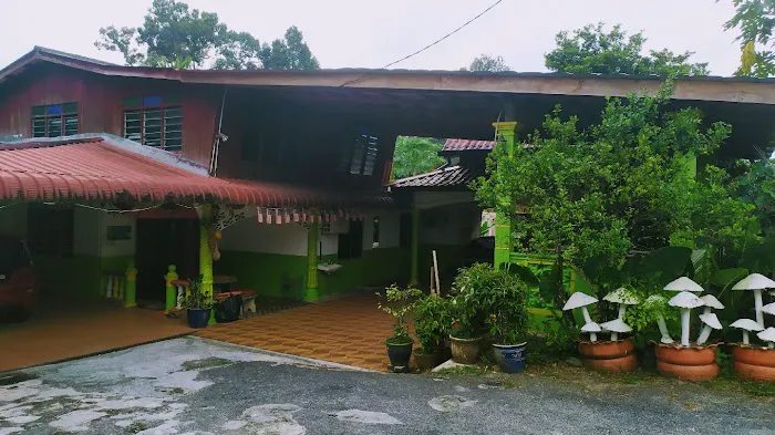 Homestay Kak Ani Trolak Picture 4