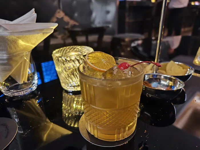 Astor Bar Picture 6