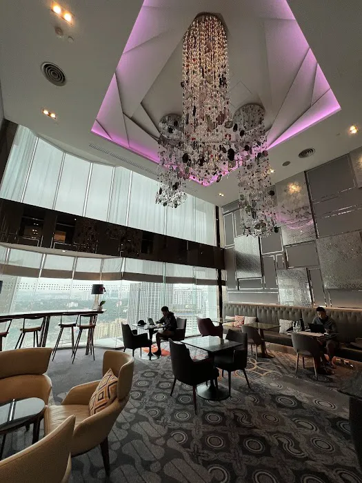 Le Méridien Club Lounge Picture 3