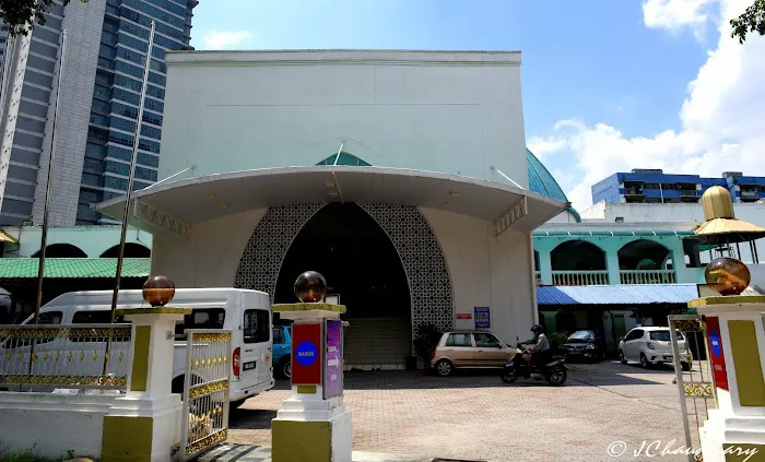 Bukit Aman Mosque Picture 7