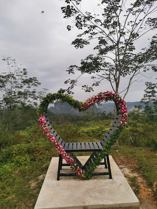Bukit Peninjau Picture 9