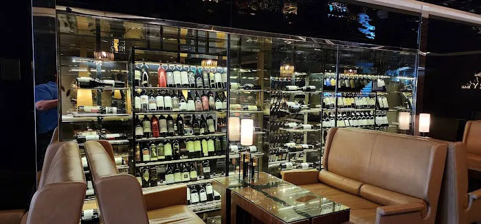 Aviary Bar Picture 3